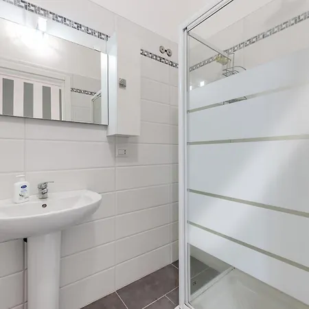 Ursa Apartment Calenzano